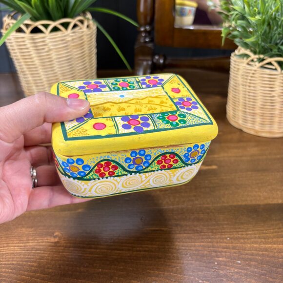 Vintage Terracotta Trinket Box Hand Painted Mexican Pottery Ceramic Keepsake Box - Picture 12 of 16